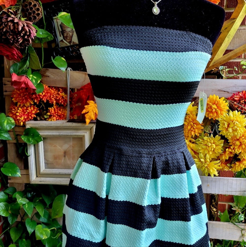 B. Darlin Strapless Dress